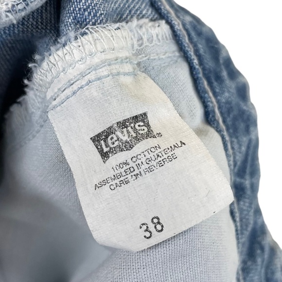 Vintage Levi’s Hirise Velcro Pocket Denim Cargo Shorts Dry Goods Red Tab Size 38 - Picture 2 of 16